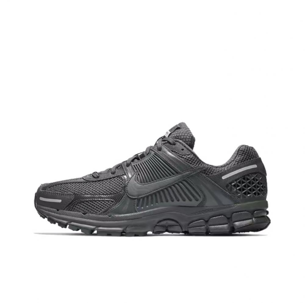 Nike Zoom Vomero 5 “Anthracite Black”